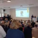 Public assistant à une conférence